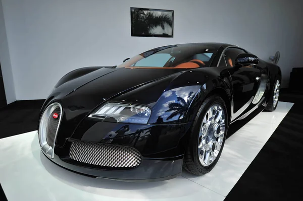 Ein Bugatti Sportwagen Während Der Jährlichen Rendez Vous Jacht Und — Stockfoto