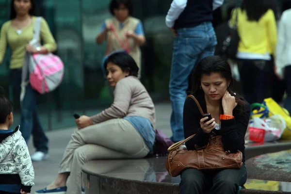 Des Bonnes Philippines Sont Vues Dans Une Rue Hong Kong — Photo