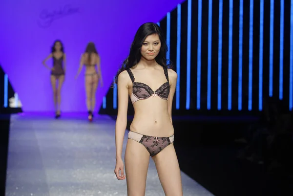 Eves Temptation Lingerie Fashion Show China Fashion Week Autumn
