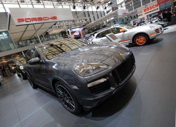 Porsche Cayenne Está Exhibición Durante Una Exposición Automóviles Shanghai China — Foto de Stock