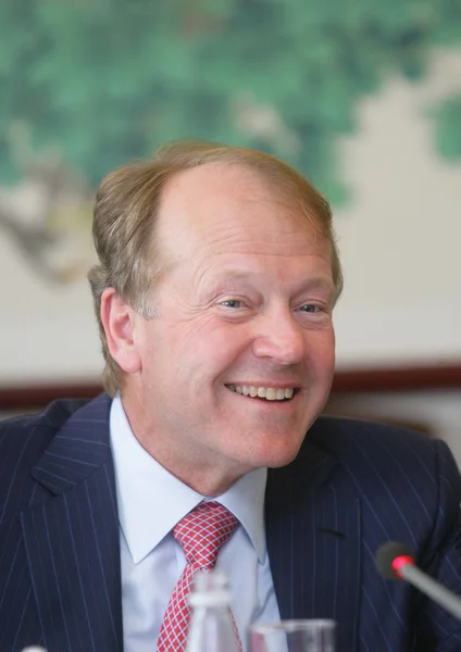 John Chambers Ceo Cisco Systems Sonríe Durante Una Conferencia Beijing — Foto de Stock