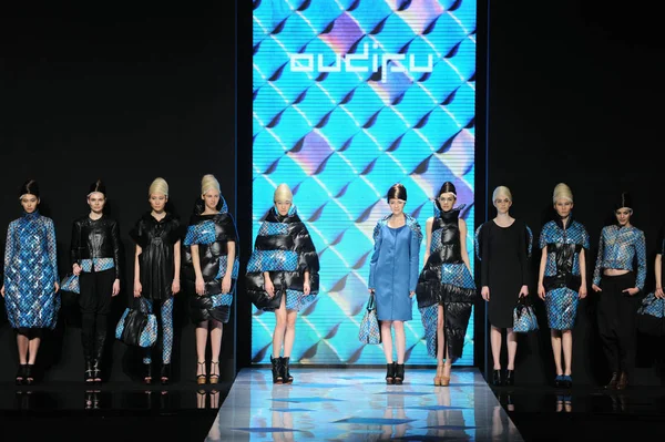 Oudifu Modeshow Bij China Fashion Week Herfst Winter 2012 Beijing — Stockfoto