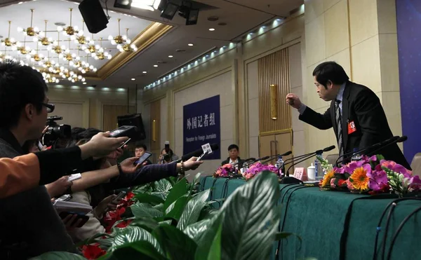 Xiang Wenbo Präsident Der Sany Group Ltd Steht Journalisten Während — Stockfoto