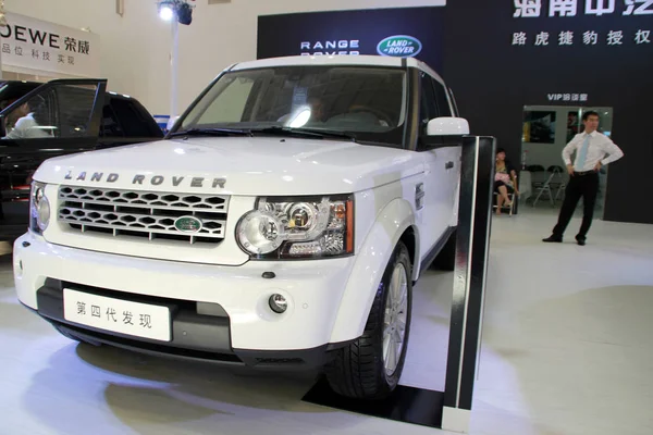 Land Rover Suvs Wyświetlane Podczas Pokazu Auto Haikou South Chinas — Zdjęcie stockowe