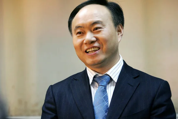 Shi Zhengrong Elnök Vezérigazgatója Suntech Power Választ Kérdésre Egy Interjúban — Stock Fotó
