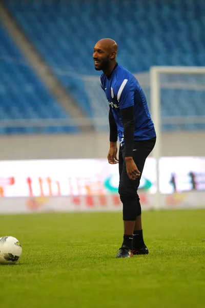 Shanghai Shenhuas Der Französische Stürmer Nicolas Anelka Während Einer Trainingseinheit — Stockfoto