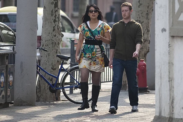 Mark Zuckerberg Founder Ceo Facebook Pictured His Girlfriend Priscilla Chan — Stock Photo, Image