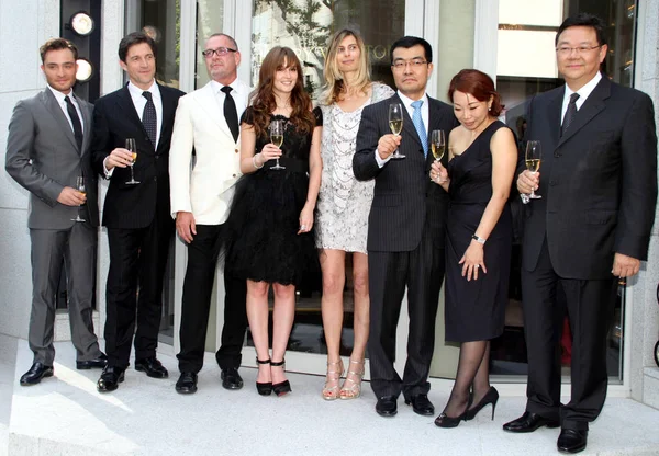 English Actor Westwick Left Actress Leighton Meester Fourth Left Attend — Stock Photo, Image