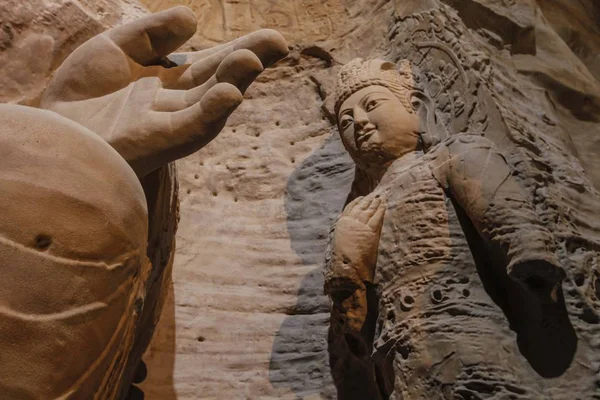 불상의 복제본은 동쪽으로 중국의 2019 Grottoes 갤러리에 — 스톡 사진