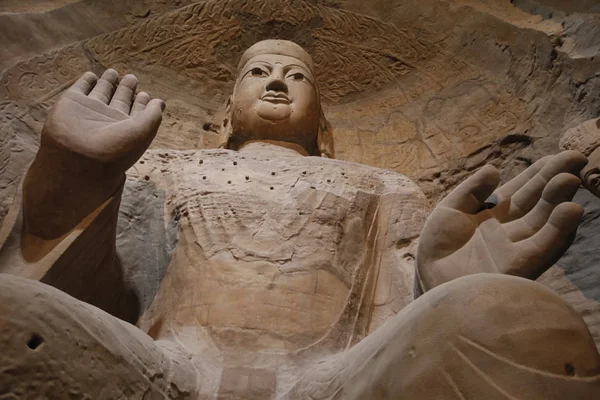 불상의 복제본은 동쪽으로 중국의 2019 Grottoes 갤러리에 — 스톡 사진