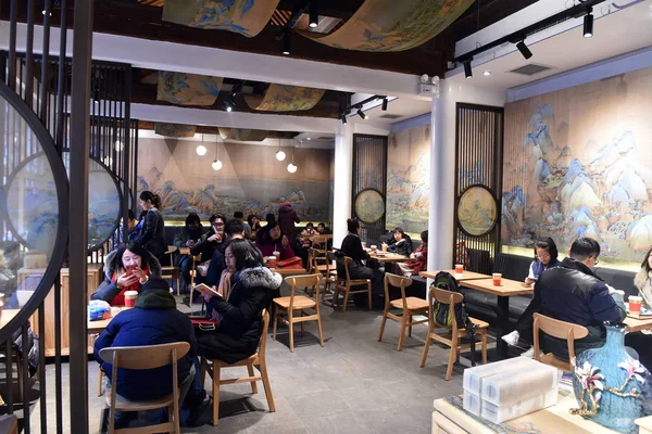 Clientes Chineses Desfrutam Café Corner Tower Cafe Perto Palace Museum — Fotografia de Stock