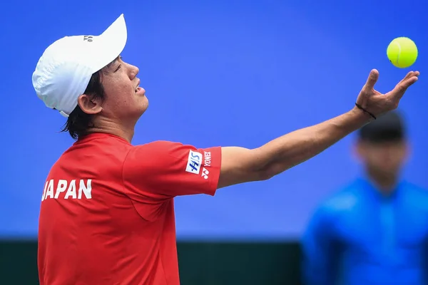 Yoshihito Nishioka Japón Sirve Contra Yibing China Durante Clasificación Copa — Foto de Stock