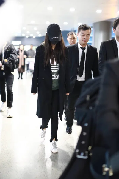 Actriz Hong Kong Angelababy Llega Aeropuerto Shanghai China Noviembre 2018 —  Fotos de Stock