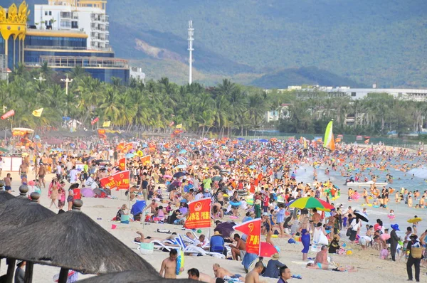 Touristen Drängen Sich Während Des Chinesischen Mondneujahresurlaubs Auch Als Frühlingsfest — Stockfoto