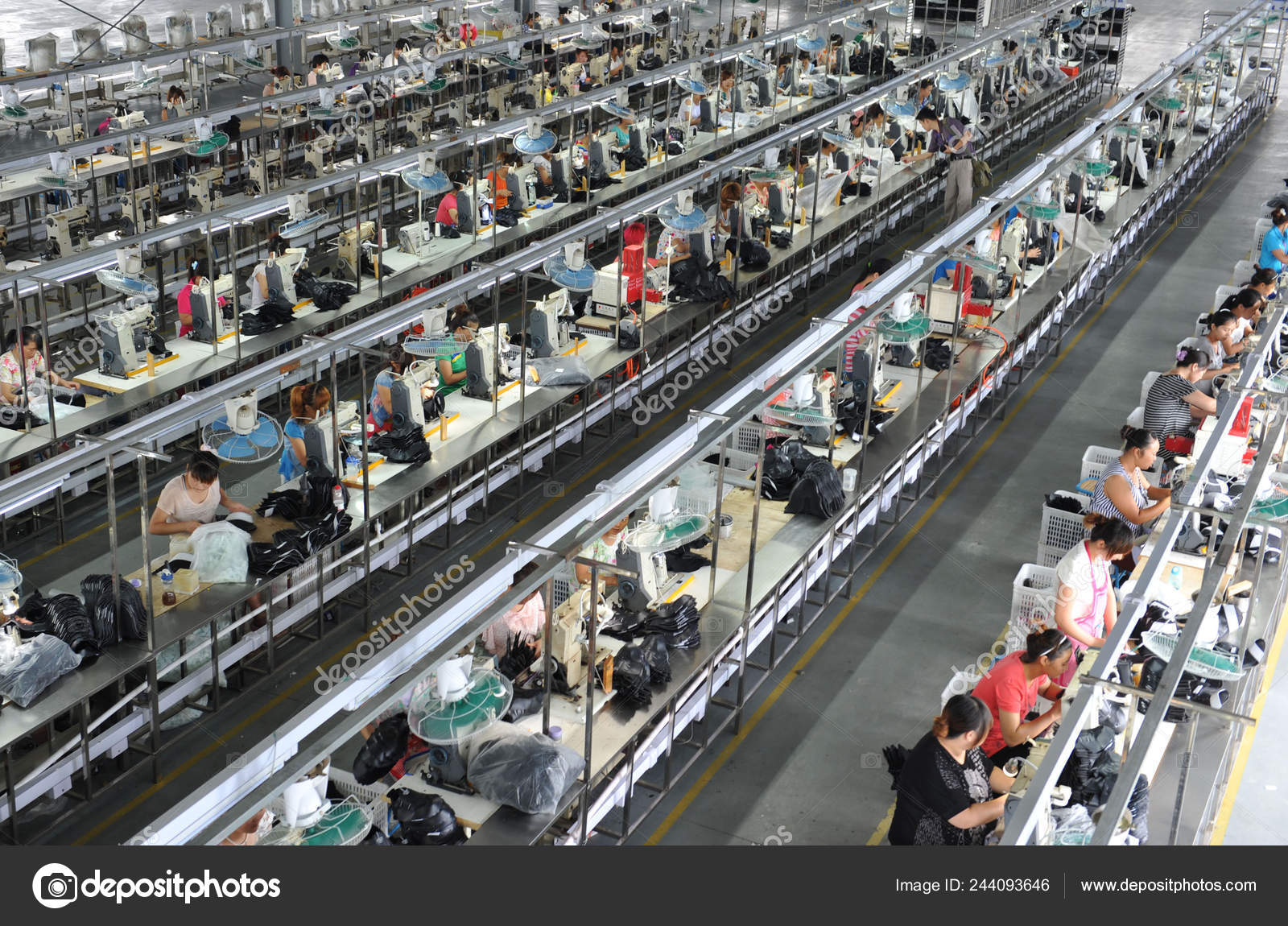 Chinese Workers Make Shoes Shoe Factory Fuyang City East Chinas