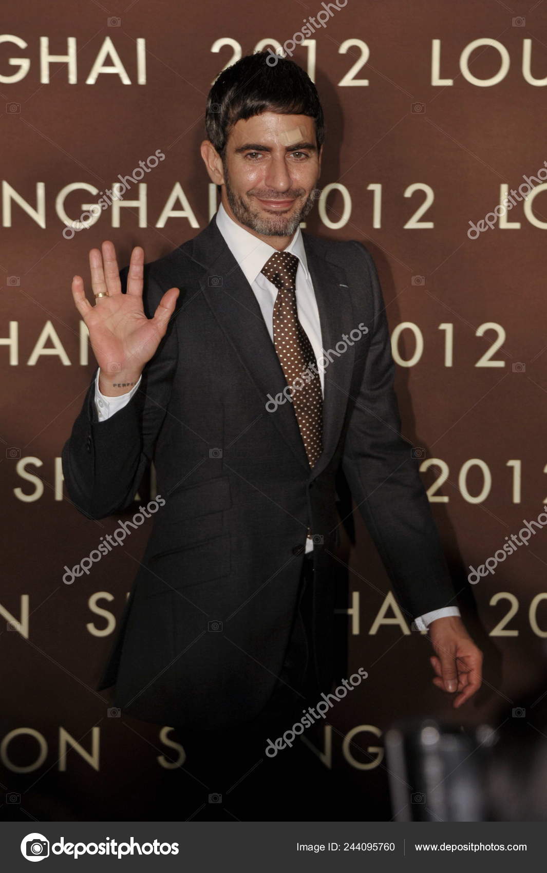Former Chief Fashion Designer Marc Jacobs Attends Louis Vuitton Maison –  Stock Editorial Photo © ChinaImages #244095760