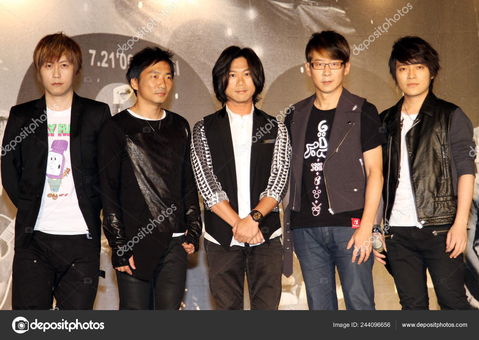 Taiwanese Pop Band Mayday Pose Press Conference Upcoming Concert Supper –  Stock Editorial Photo © ChinaImages #244096656