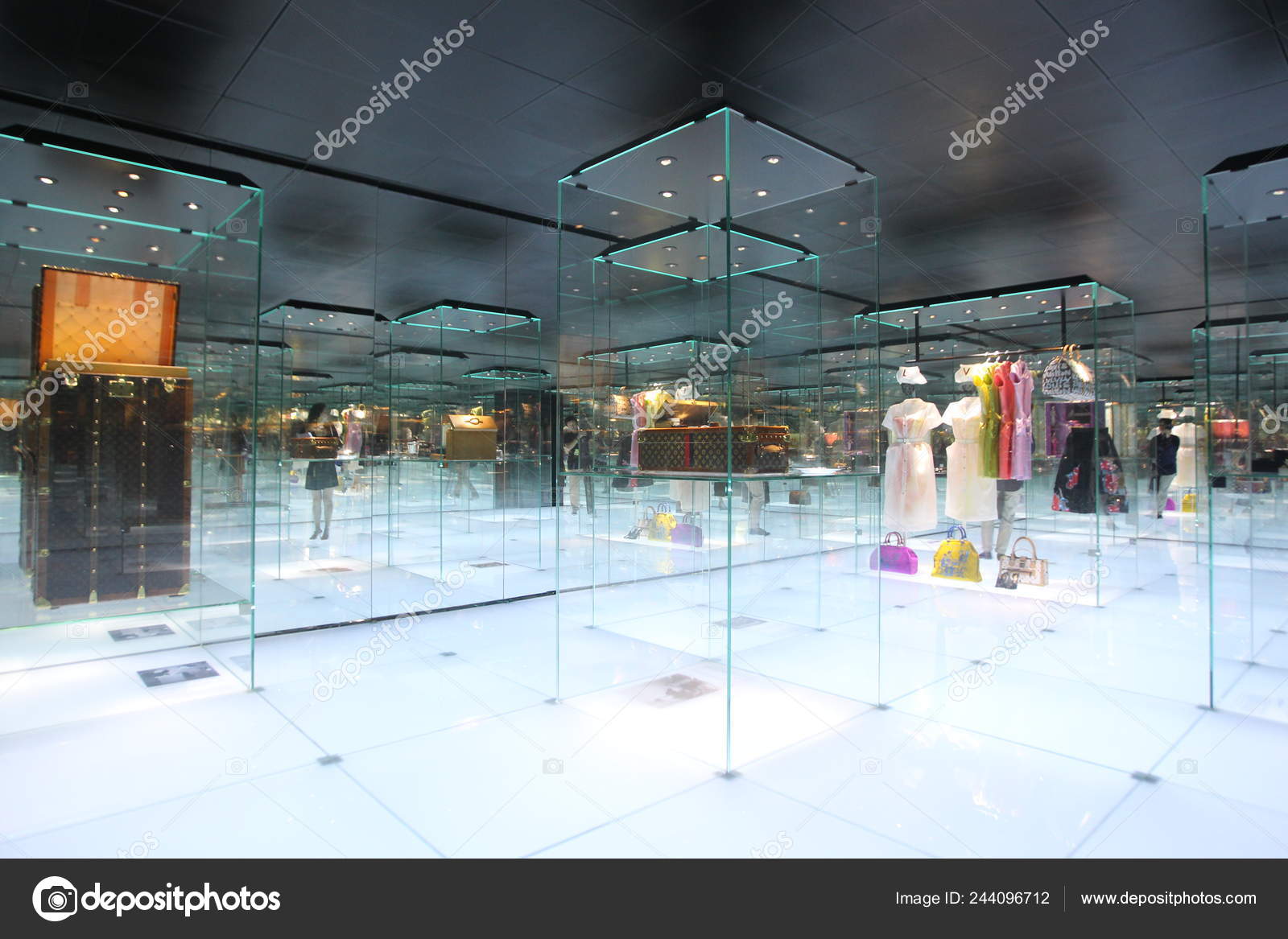 Louis Vuitton Outlet at Night, Shanghai, China Editorial Stock