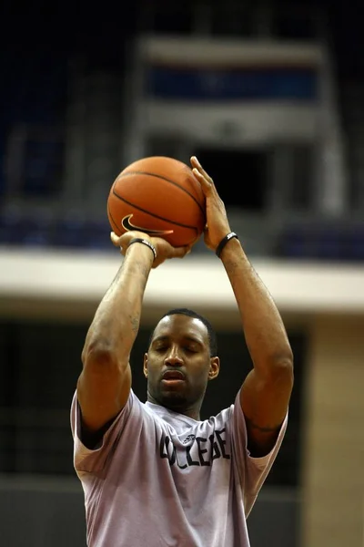 Former Nba Star Tracy Mcgrady Plays Blind Shot Training Session — Stock Photo, Image