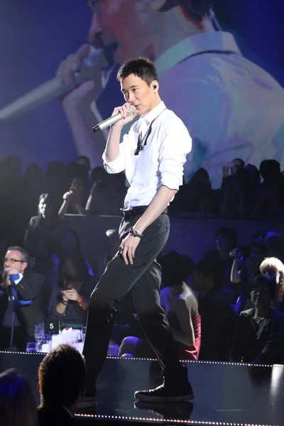 Tayvanlı Şarkıcı Aktör Stanley Huang Gerçekleştirir Sırasında Açılış Galası Için — Stok fotoğraf