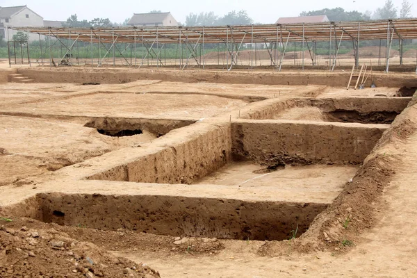 Вид Розкопках Сайт Liyang Granary Датуються Династія Суй Оголошення 581 — стокове фото