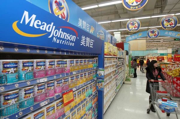 Ügyfél Üzletek Mead Johnson Tejport Egy Szupermarket Nantong Város Kelet — Stock Fotó