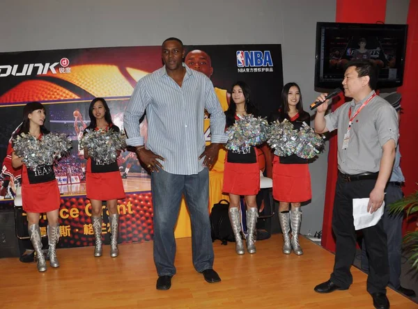 Pensionerad Amerikan Basketspelare Horace Grant Avbildas Prmotional Aktivitet Shanghai Kina — Stockfoto