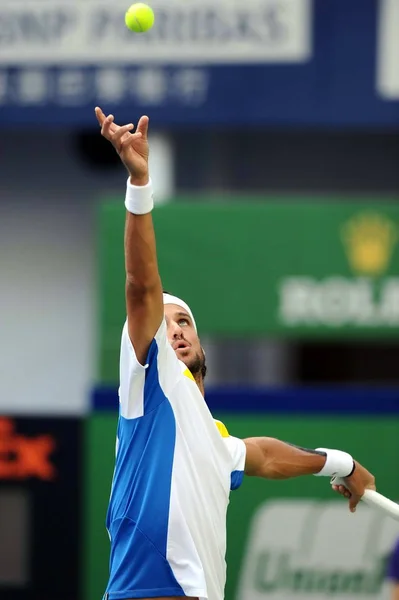 Feliciano Lopez Van Spanje Serveert Tegen Novak Djokovic Van Servië — Stockfoto