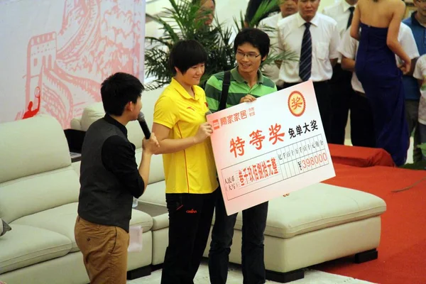 Campeão Olímpico Chinês Natação Shiwen Centro Participa Evento Promocional Por — Fotografia de Stock