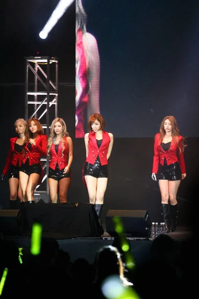 Membros Girl Group Sul Coreano Ara Apresentam Seu Primeiro Show — Fotografia de Stock