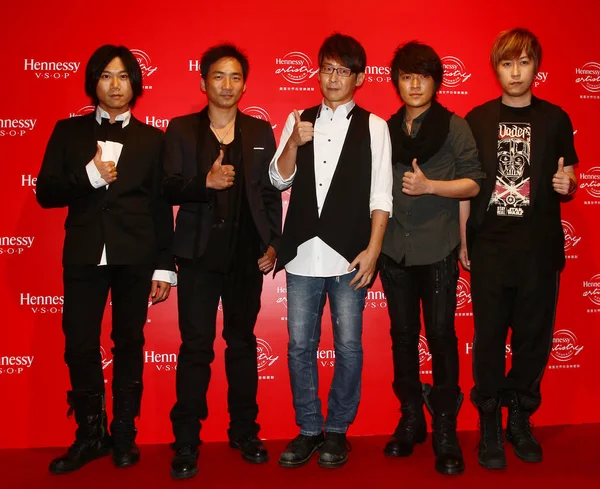 Członkowie Zespołu Rockowego Tajwański Mayday Pozować Przed Koncert Hennessy Artistry — Zdjęcie stockowe