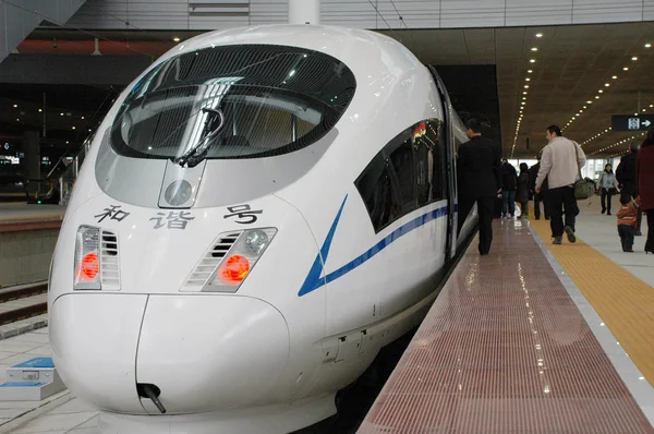 Pasażerów Pokład Pociągu Kuli Crh China Railway High Speed Shenzhen — Zdjęcie stockowe
