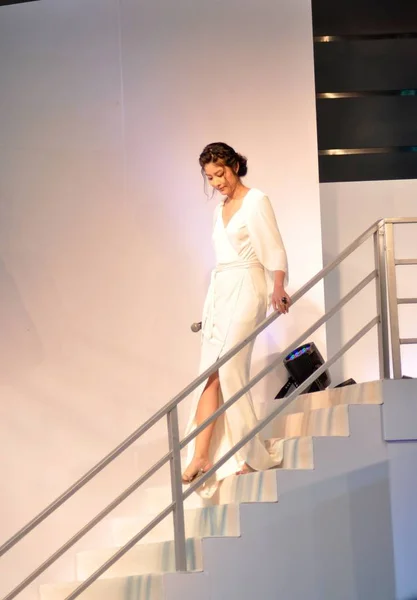 Hong Kong Singer Actress Kelly Chen Walks Stair Promotional Activity — Stock Photo, Image