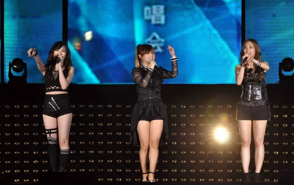 Jihokorejská Kapela Miss Provádí Během Koncertu Oslavu 20Tého Výročí Navázání — Stock fotografie