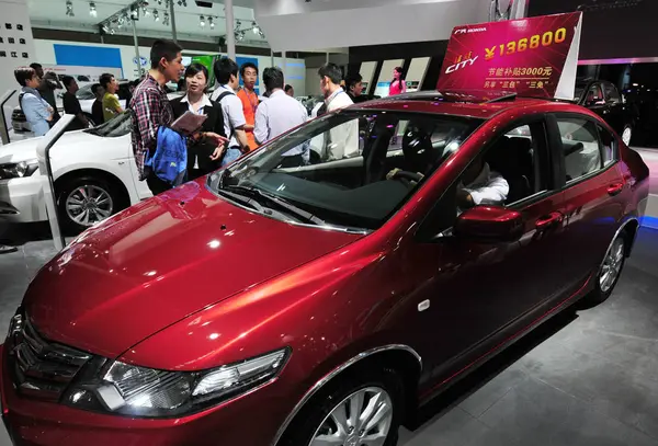 Los Clientes Son Vistos Mercado Automóviles Ciudad Fuzhou Sur Provincia — Foto de Stock
