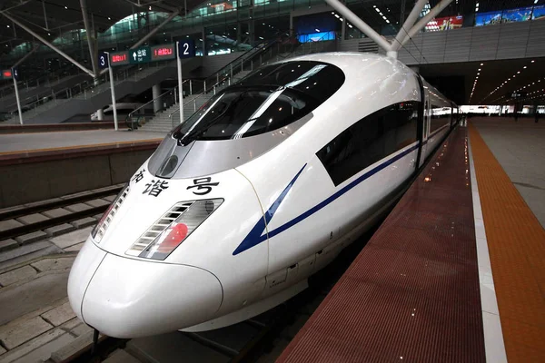 Crh China Railway High Speed Szybki Pociąg Odjeżdża Shenzhen Północnego — Zdjęcie stockowe