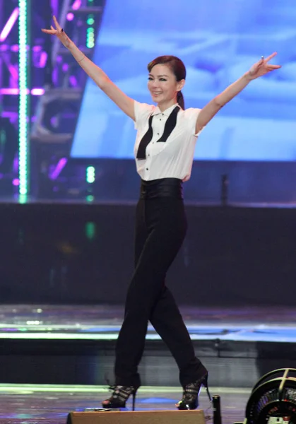 Taiwanesische Sängerin Xie Jinyan Tritt Während Der Verleihung Der Goldenen — Stockfoto