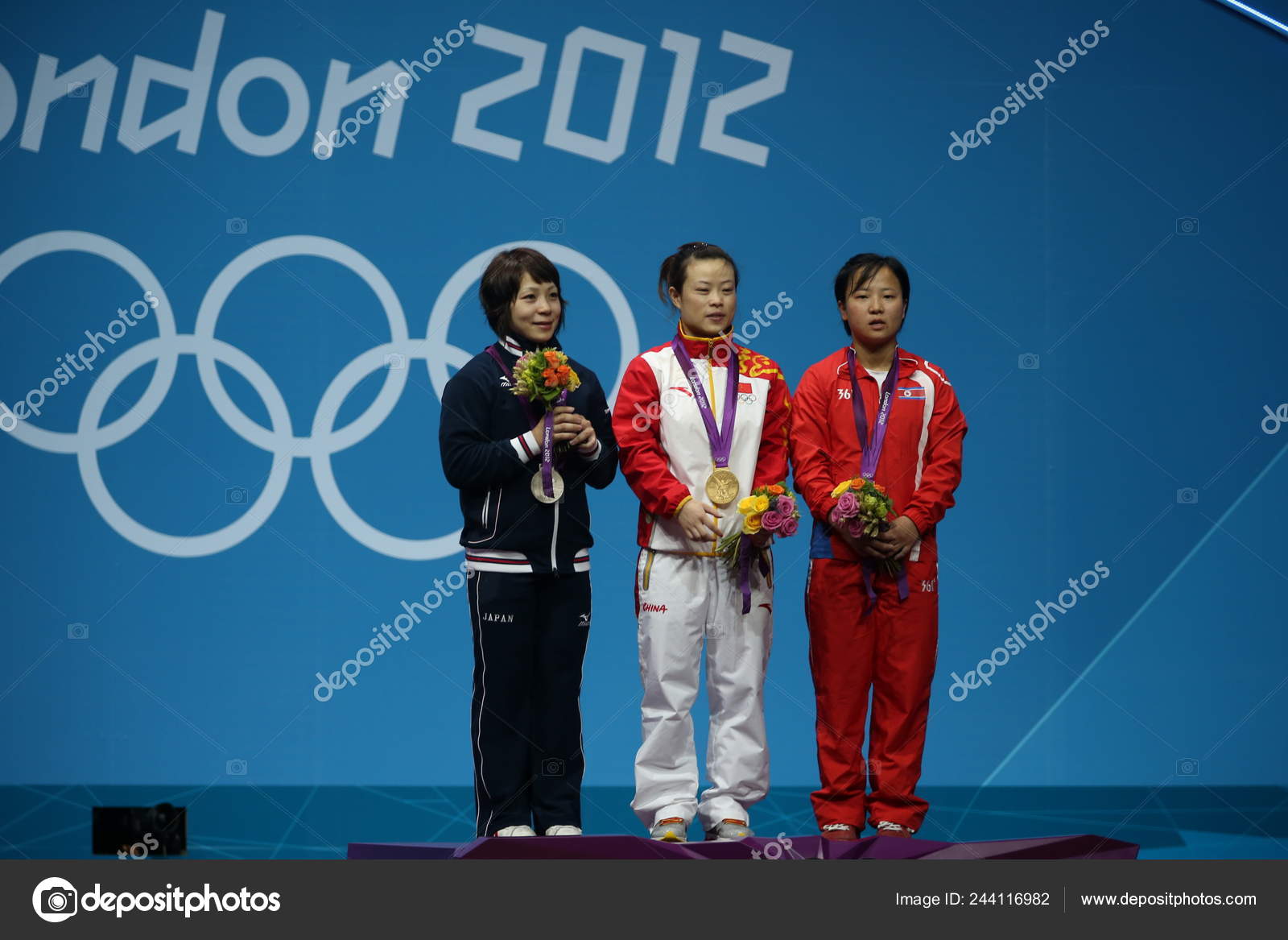 Chinas Wang Nan Joga Contra Seu Companheiro Equipe Guo Yue — Fotografia de  Stock Editorial © ChinaImages #245368230