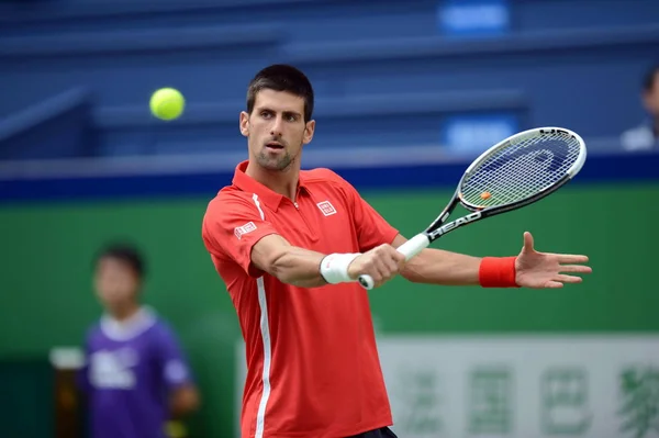 Novak Djokovic Aus Serbien Gibt Einen Schuss Gegen Grigor Dimitrov — Stockfoto