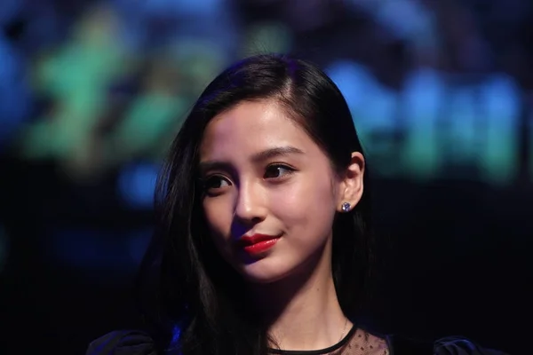 Hong Kong Modelka Herečka Angelababy Představuje Tiskové Konferenci Filmu Taichi — Stock fotografie