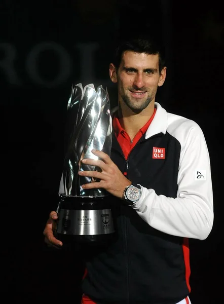 Novak Djokovic Della Serbia Detiene Suo Trofeo Campione Nella Cerimonia — Foto Stock