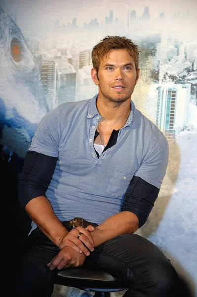 Actor Kellan Lutz Attends Press Conference Movie Bait Shanghai China — Stock Photo, Image