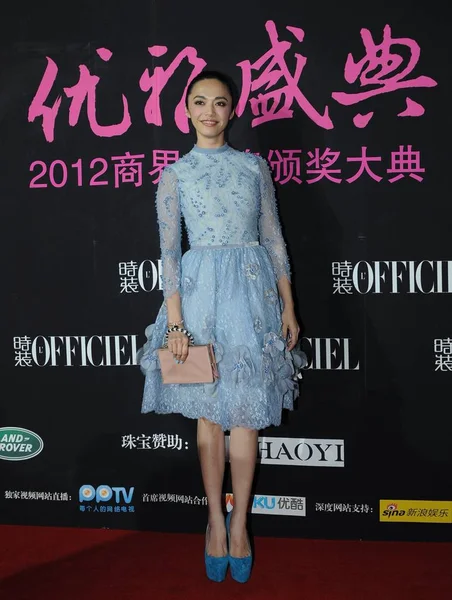 Chinese Actrice Yao Chen Vormt Rode Loper Als Voor Het — Stockfoto