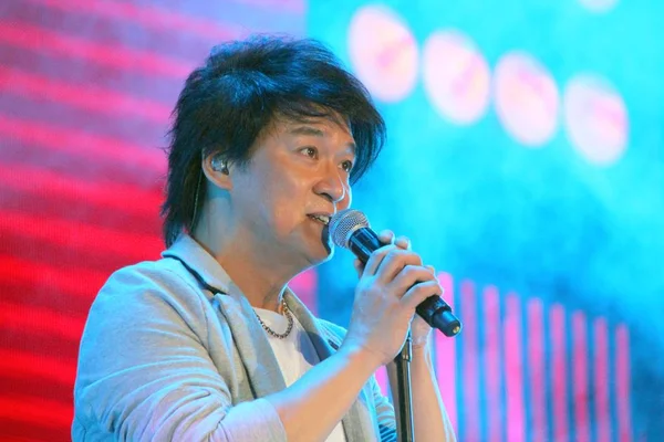 Taiwanese Singer Emil Cho Performs Asian Superstar Concert Yancheng City — Stock Photo, Image