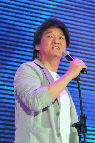 Cantante Taiwanese Emil Cho Esibisce Concerto Superstar Asiatiche Nella Città — Foto Stock