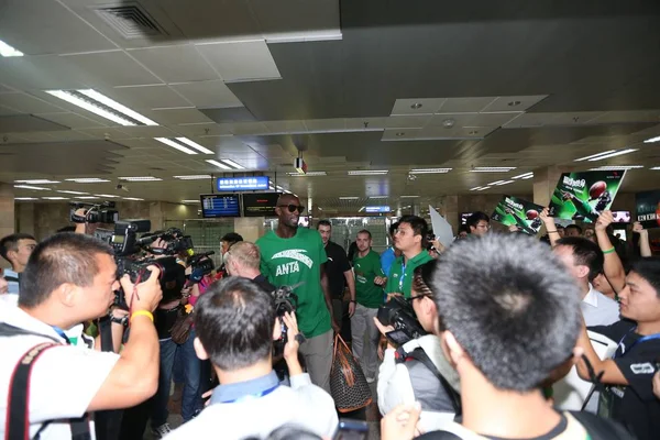 Nba Hvězda Kevin Garnet Boston Celtics Vyobrazena Mezinárodní Letiště Taiping — Stock fotografie