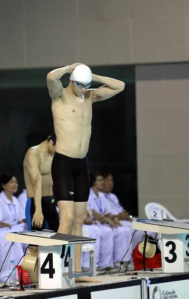 Campeão Olímpico Chinês Natação Sun Yang Aquece Antes Final Evento — Fotografia de Stock