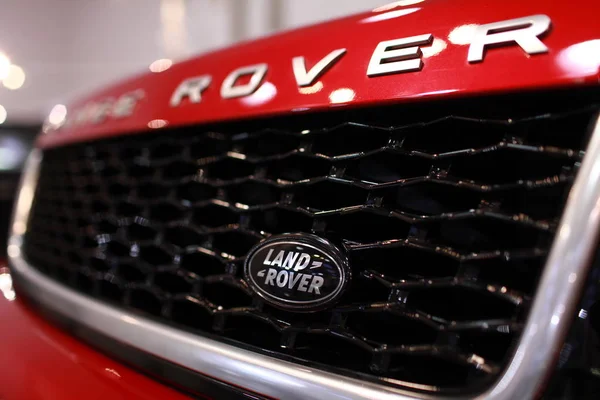 Land Rover Suv Jest Wyświetlany Podczas Pokazu Auto Mieście Haikou — Zdjęcie stockowe