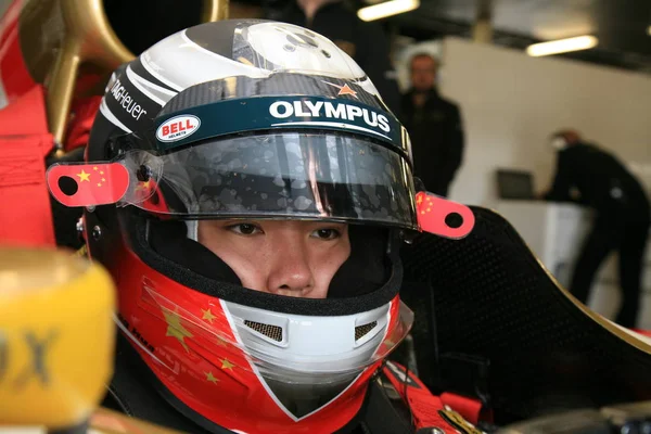 Piloto Chino Fórmula Qing Hua Qinghua Hrt Formula One Team —  Fotos de Stock