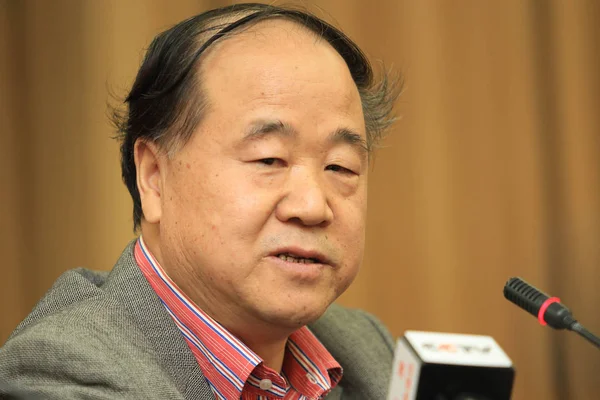 Escritor Chinês Yan Vencedor Prêmio Nobel Literatura Fala Durante Seminário — Fotografia de Stock